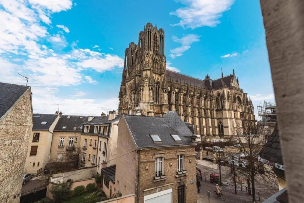 Apartamento Bulle, Vue Cathedrale Incroyable Reims Exterior foto